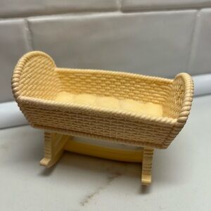 Barbie Vintage 1990 Doll Cradle